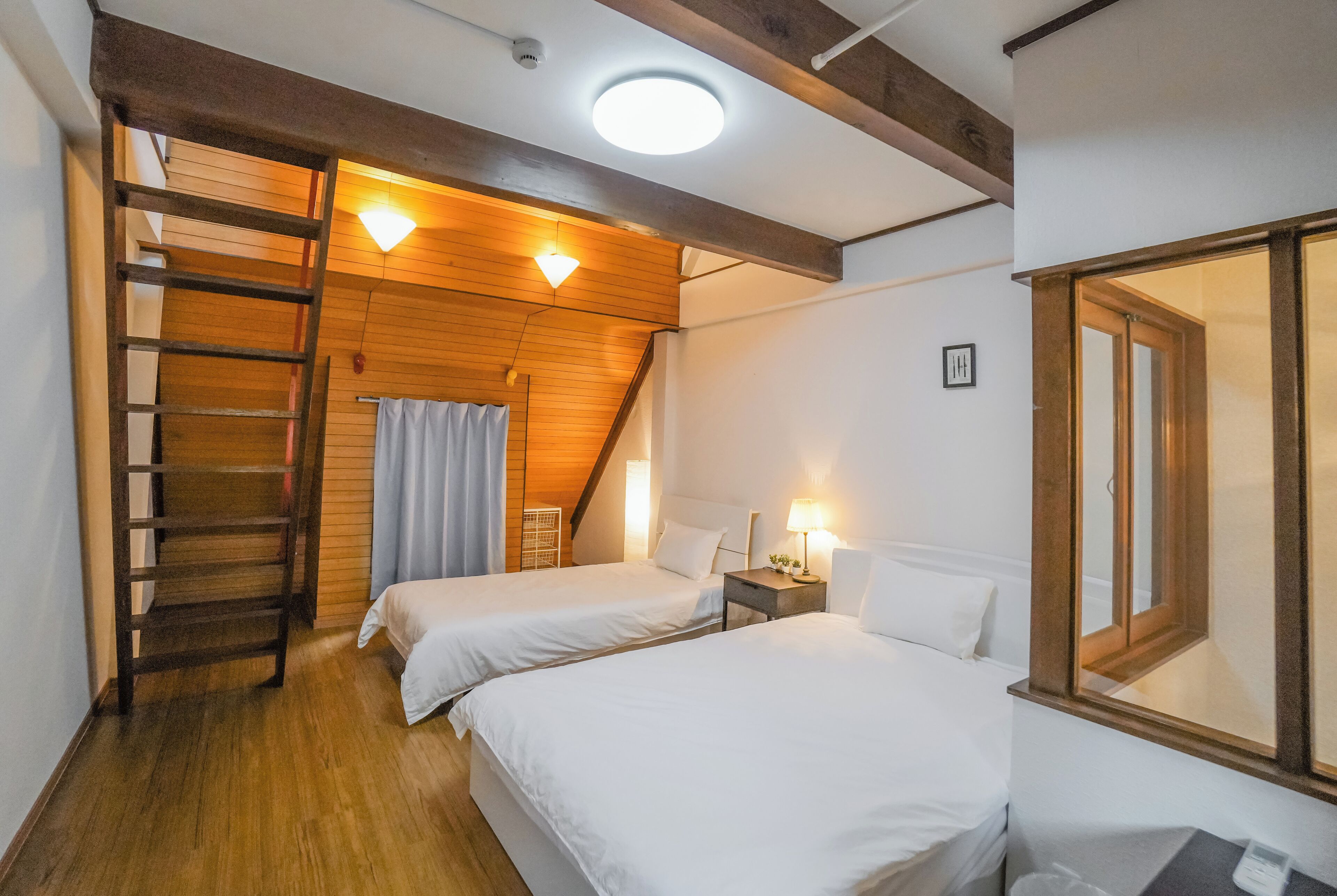 Casa familiar, para no fumadores | 3 habitaciones, wifi gratis y ropa de cama 