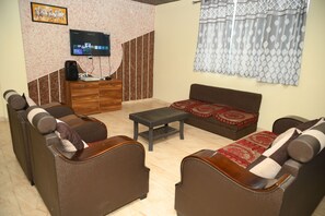 Living area - PAWAN VILLA PANCHGINI 5BHK with Private Pool (Beloshi)