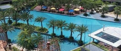2 indoor pools, outdoor pool