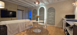 Interior - Comfortable cocoon 400m from Saumur cellars, close to golf course, IFCE, Loire... (Saumur)