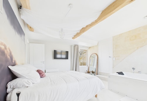 Comfortable cocoon 400m from Saumur cellars, close to golf course, IFCE, Loire...