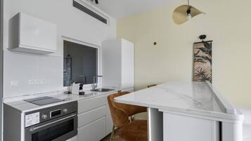 Fridge, microwave, oven, dishwasher