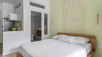 1 soverom, skrivebord, strykejern/-brett og wi-fi (inkludert)