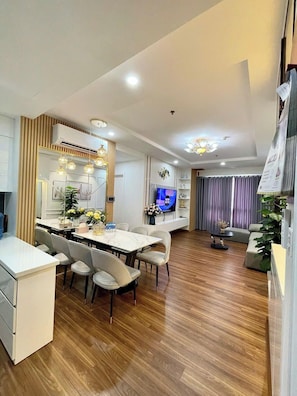 Business Apartment | In-room dining - SOL- Vinhomes Times City & Park Hill (Hanoi)