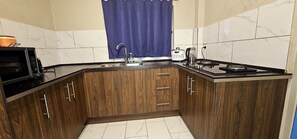 Appartement, 2 chambres, balcon | Cuisine privée