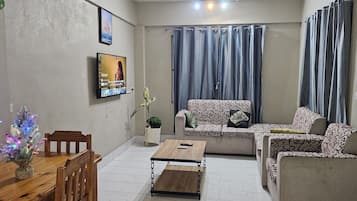 42-inch Smart TV with digital channels, Netflix, streaming services