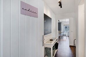 Interior - Apartment 'Andrea' with Balcony and Wi-Fi (Langenargen)