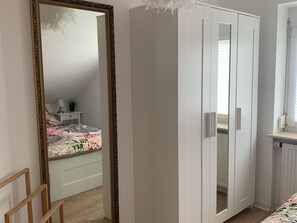 1 soverom, wi-fi (inkludert) og sengetøy