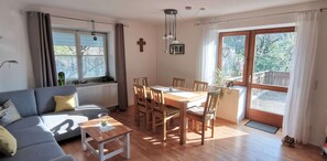 تلفزيون، تنس طاولة، ستيريو