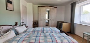 2 makuuhuonetta, ilmainen Wi-Fi, vuodevaatteet