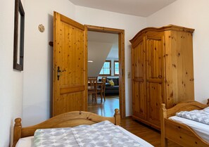 2 bedrooms, free WiFi, bed sheets