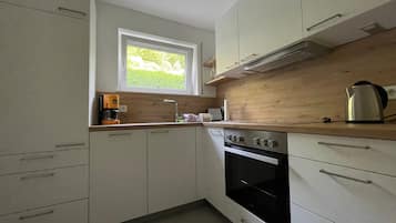 Réfrigérateur, four, plaque de cuisson, lave-vaisselle