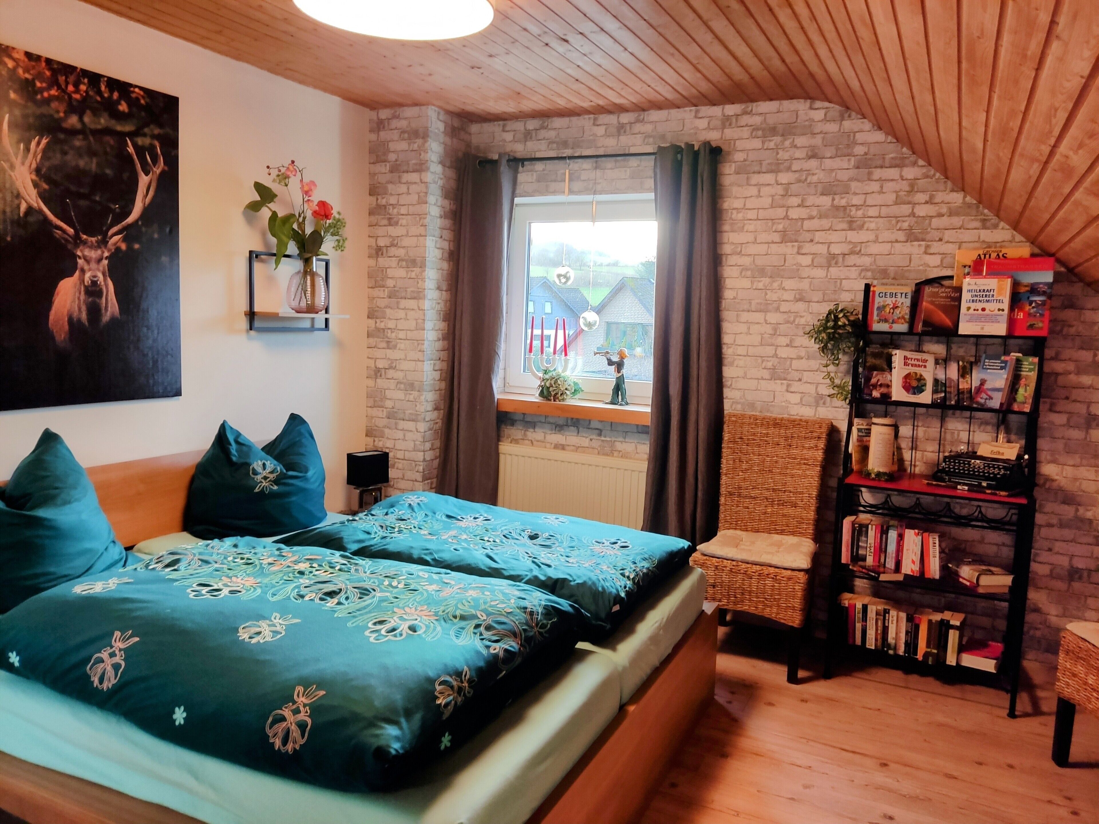 1 slaapkamer, een strijkplank/strijkijzer, gratis wifi, beddengoed