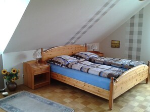 2 Schlafzimmer, Bügeleisen/Bügelbrett, kostenloses WLAN, Bettwäsche