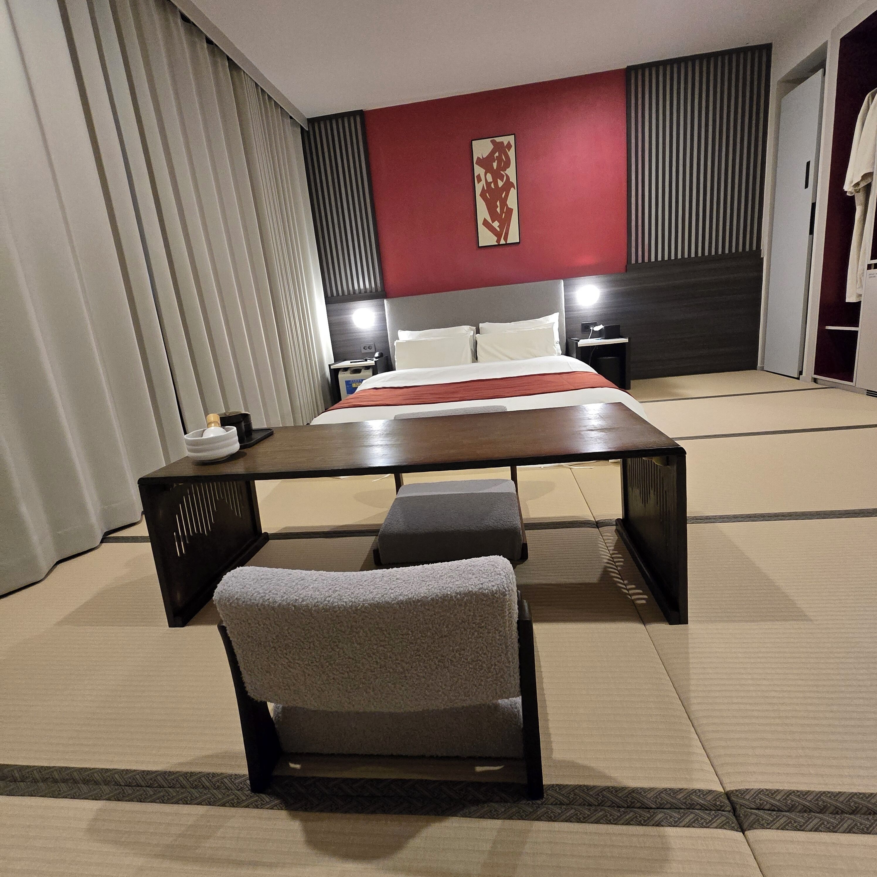 Japanese-style Room | Desk, laptop workspace, soundproofing, free WiFi