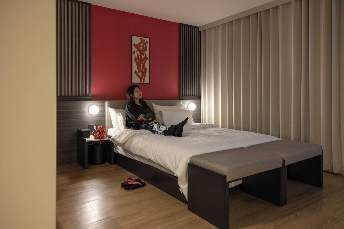 Koum - Deluxe | โต๊ะทำงาน, พื้นที่ทำงานแบบใช้แล็ปท็อป, ห้องเก็บเสียง, Wi-Fi ฟรี