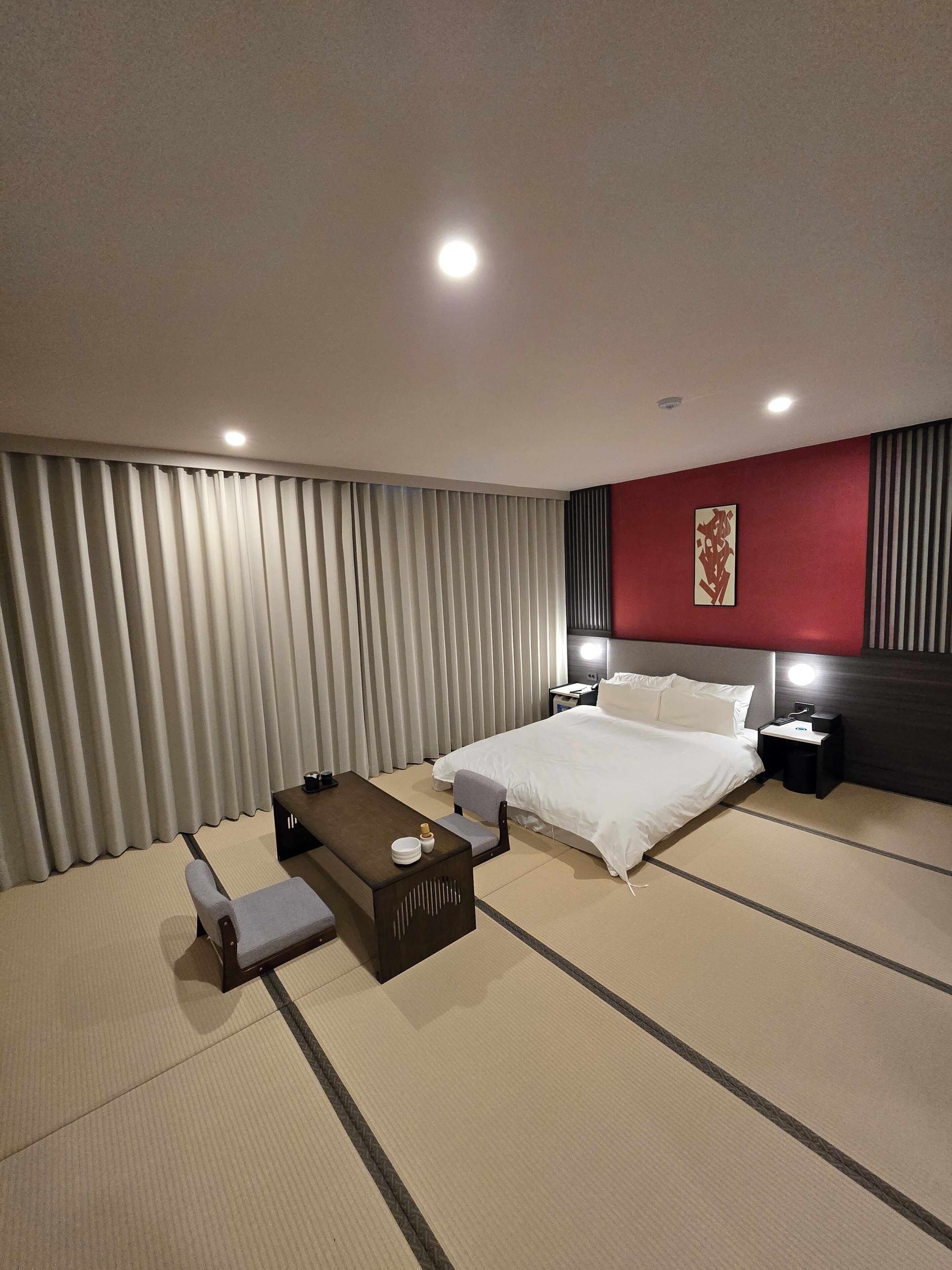 Japanese-style Room, 1 Queen Bed | Desk, laptop workspace, soundproofing, free WiFi