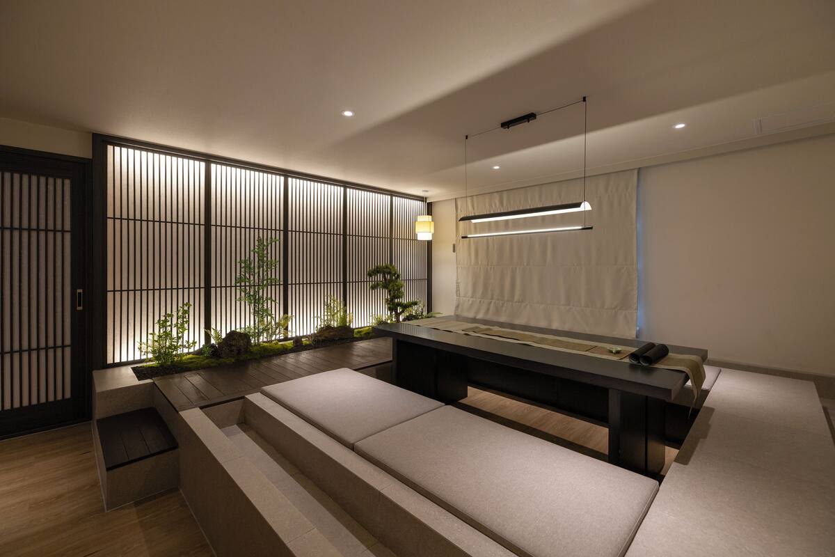Koum - Haengun | โต๊ะทำงาน, พื้นที่ทำงานแบบใช้แล็ปท็อป, ห้องเก็บเสียง, Wi-Fi ฟรี