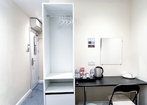 Economy-Zimmer, 1 Doppelbett, Nichtraucher, Klimaanlage