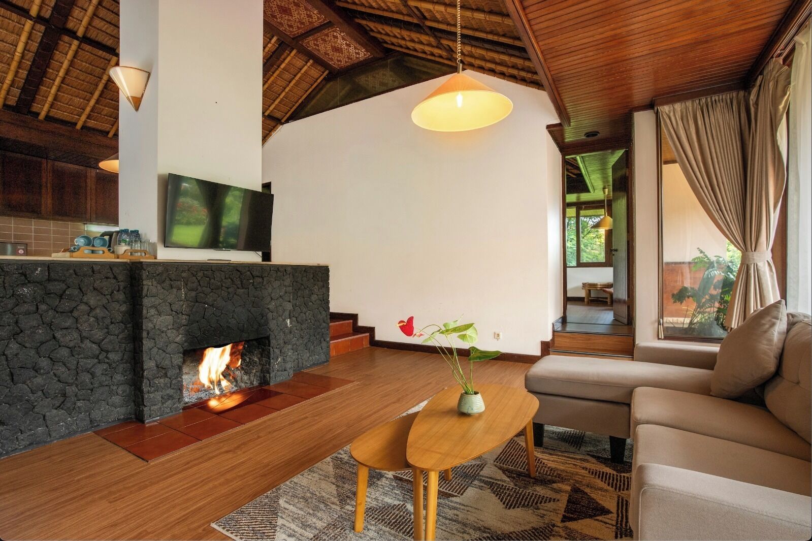 Family Villa, Lake View | Living area