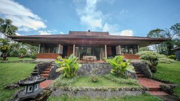 Vila Keluarga, pemandangan danau | Teras/patio