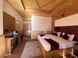 Luxury Room | Free WiFi - Hotel Mountain Blue Manali (Manali)