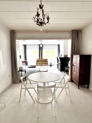 Apartment | Private kitchen | Electric kettle - Studio à 800 m de la Grand Place (Brussels)