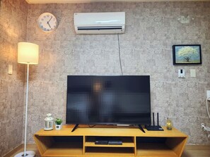 Interior - "Comfortable Stay Near Gangnam Station- Great Location&Easy Access!" (Seoul)