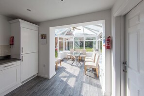 컴포트 하우스, 침실 5개, 정원 전망 | 전용 주방 | 냉장고, 전자레인지, 오븐, 쿡탑