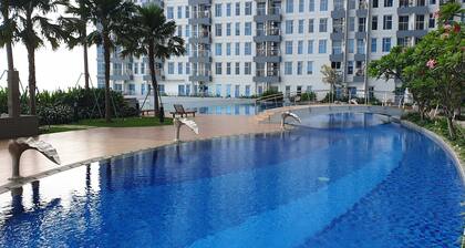 Cosmy Benson 38 Apartment