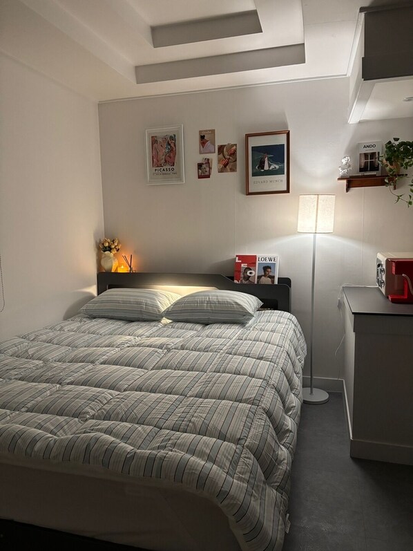 Soundproofing, WiFi (free), bed sheets - moneystay deagu (Daegu)