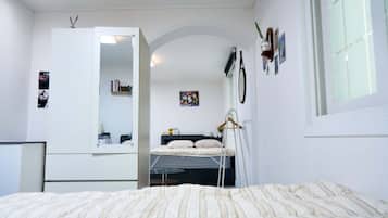 Family Penthouse, Mountain View | 2 bedrooms, free WiFi, bed sheets