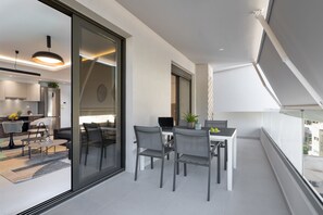 Deluxe-lejlighed | Terrasse/gårdhave