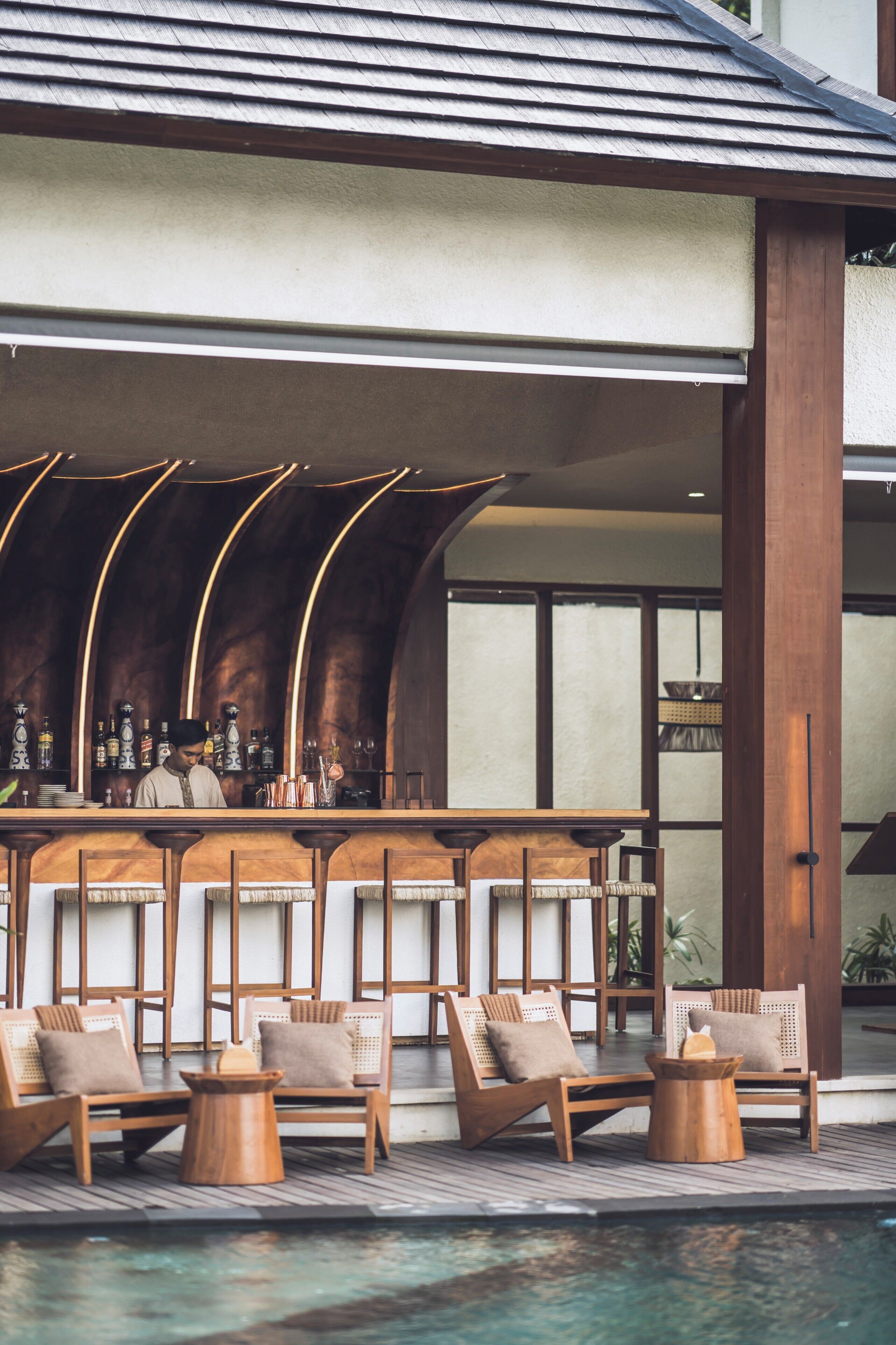 Poolside bar