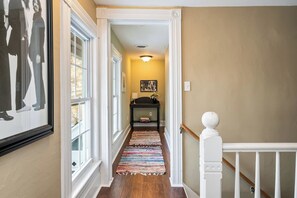 Interior - Private Keuka Lakefront Classic Near Wineries (Penn Yan)