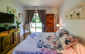 4 soverom, strykejern/-brett, wi-fi og sengetøy