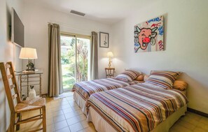 4 camere, ferro/asse da stiro, Wi-Fi, lenzuola