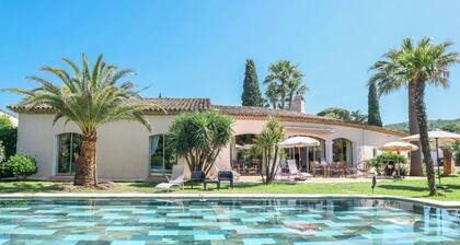 Villa Alizée in St Tropez, Private swimming pool, Near town center