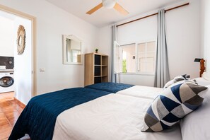 Iron/ironing board, free WiFi