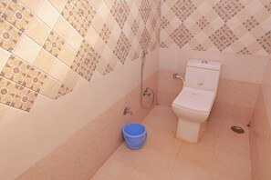 Premium Room | Bathroom | Shower, free toiletries, towels, soap - Sai Sagar Beach Resort Kunkeshwar (Devgad)