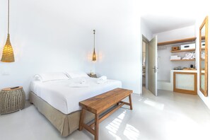 Economy Double or Twin Room, Partial Sea View | In-room safe, blackout drapes, free WiFi - Psathaki  (Kimolos)