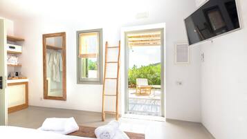 Economy Double or Twin Room, Partial Sea View | In-room safe, blackout drapes, free WiFi