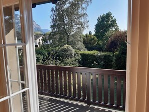 Interior - Rest at last (Veyrier)