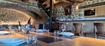 Le Buron de Laguiole, peaceful setting on the Aubrac plateau, near Laguiole