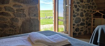 Le Buron de Laguiole, peaceful setting on the Aubrac plateau, near Laguiole