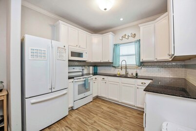 Coastal Townhouse TX Retreat!