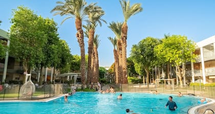 Royal Park Apt Resort by Sea N Rent