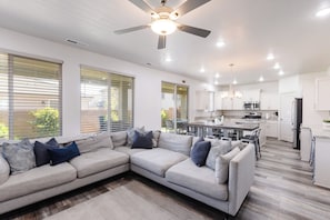 Smart TV - Experience Adventure & Comfort | Community Pool | Ladara 344 Puerta Dr (Washington)