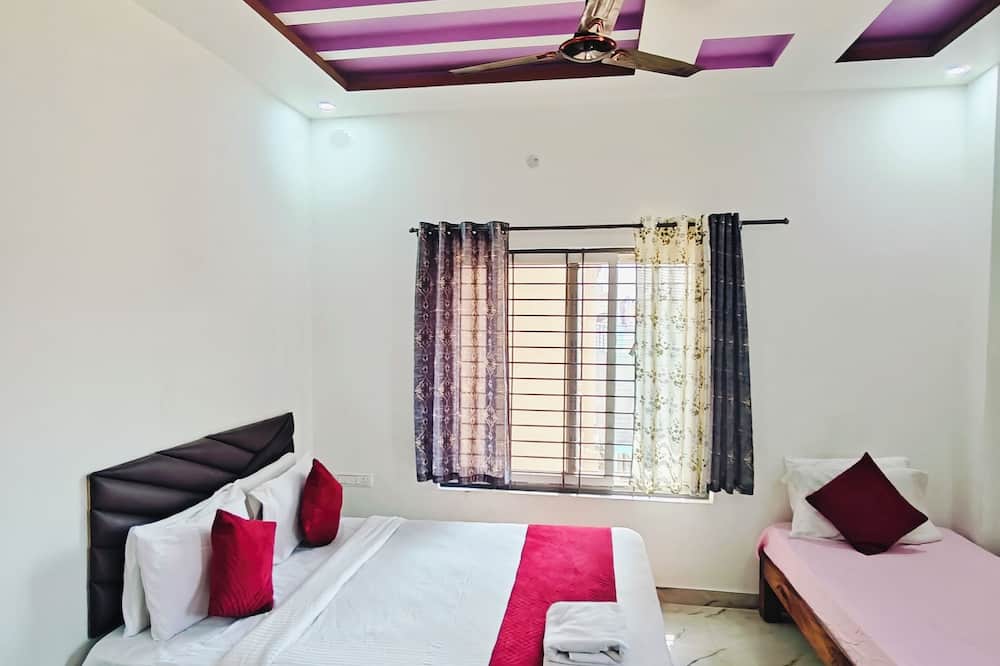 PPH Living Jai Maruthi Boarding&Lodging - Bolare
