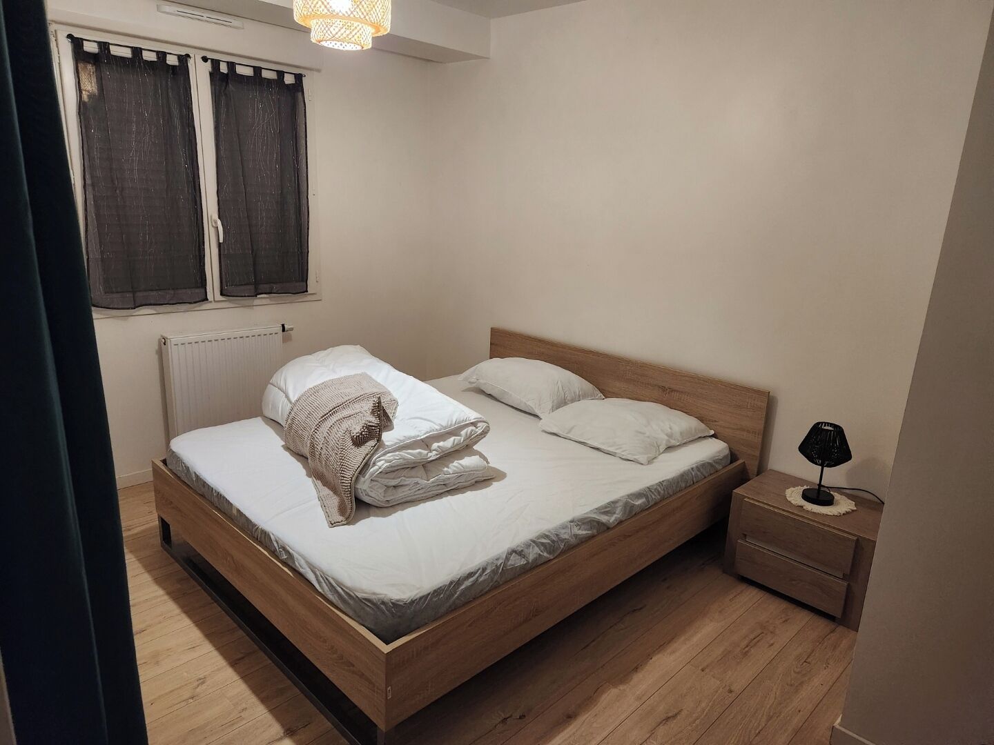 4 sovrum, strykjärn/strykbräda och resesäng